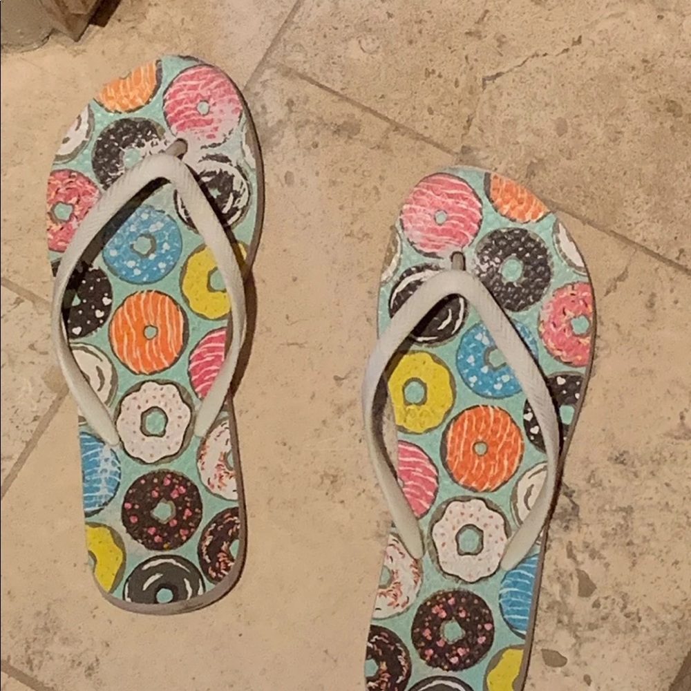 Donut flip flops size 6